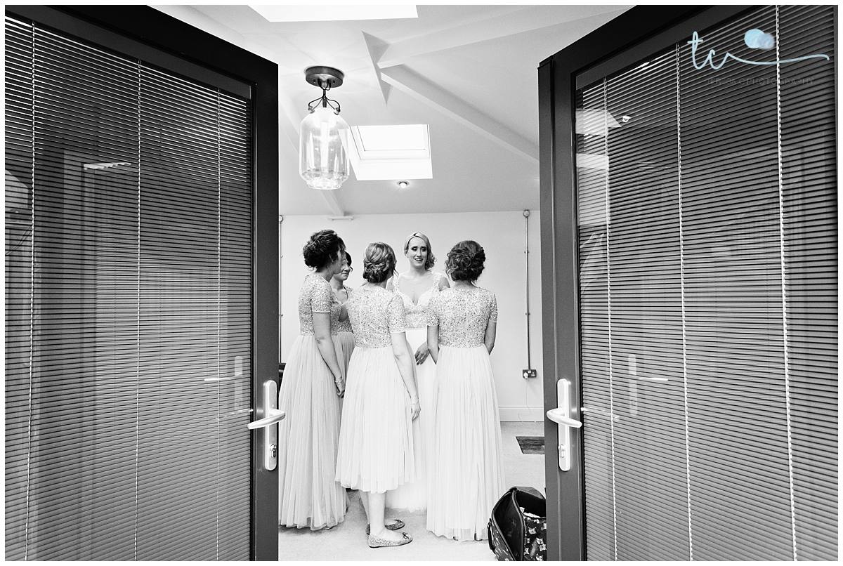 Fun, Relaxed and creative wedding photography - Fun, Relaxed and creative wedding photographer